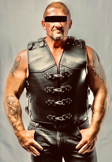 SVAROG Heavy Duty 4-7 MM Thick Buffalo Leather Club Vest “INVADER”