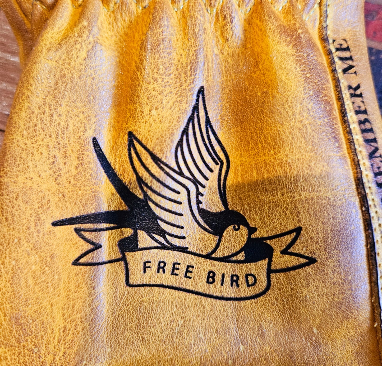 Gloves FREE BIRD